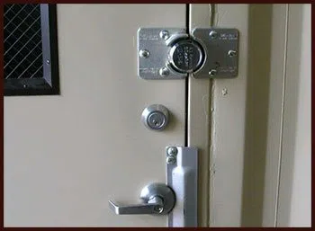 Usa Locksmith Service Tariffville, CT 860-385-1134 Usa Locksmith Service Tariffville, CT 860-385-1134 - 13-high-security-locks