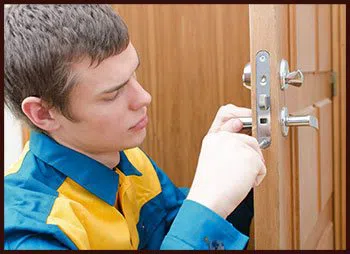 Usa Locksmith Service Tariffville, CT 860-385-1134 - 15-24-hour-locksmith